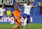 FRANCIA Y PAÍSES BAJOS IGUALARON SIN GOLES POR EL GRUPO D DE LA EUROCOPA