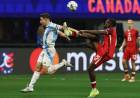 CANADÁ DENUNCIÓ RACISMO CONTRA BOMBITO, EL DE LA PATADA A MESSI