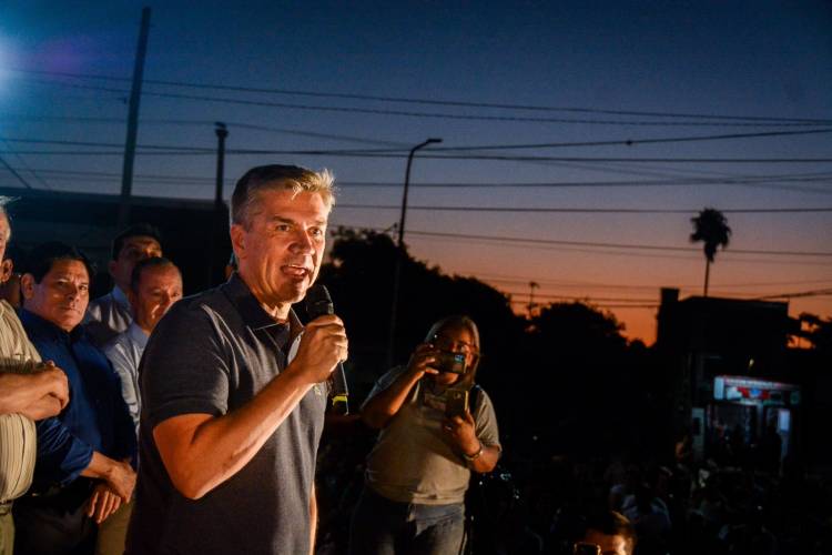 ZDERO EN FONTANA: “FERNANDO CUADRA VA A RECUPERAR LA CONFIANZA ENTRE LA GENTE Y UN MUNICIPIO QUE LE RESUELVA LOS PROBLEMAS” 