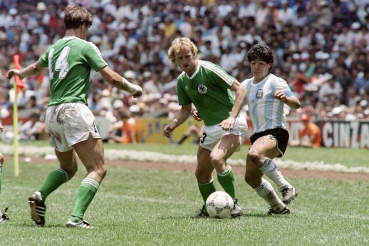 CÓMO LE FUE A ANDREAS BREHME CONTRA ARGENTINA Y CONTRA MARADONA