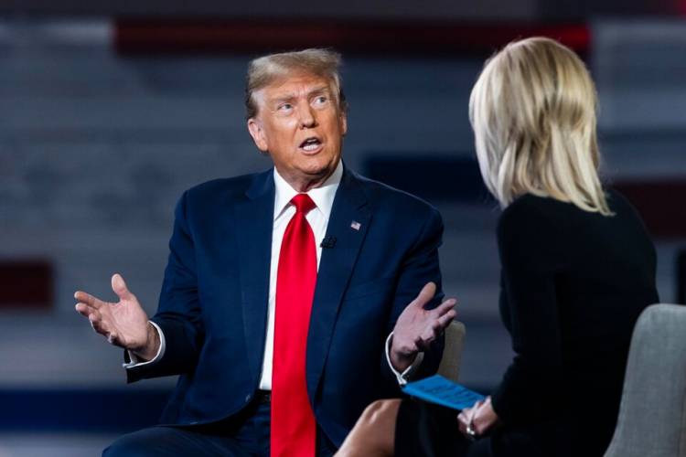 TRUMP COMPARÓ SU SITUACIÓN LEGAL CON LA MUERTE DE NAVALNY