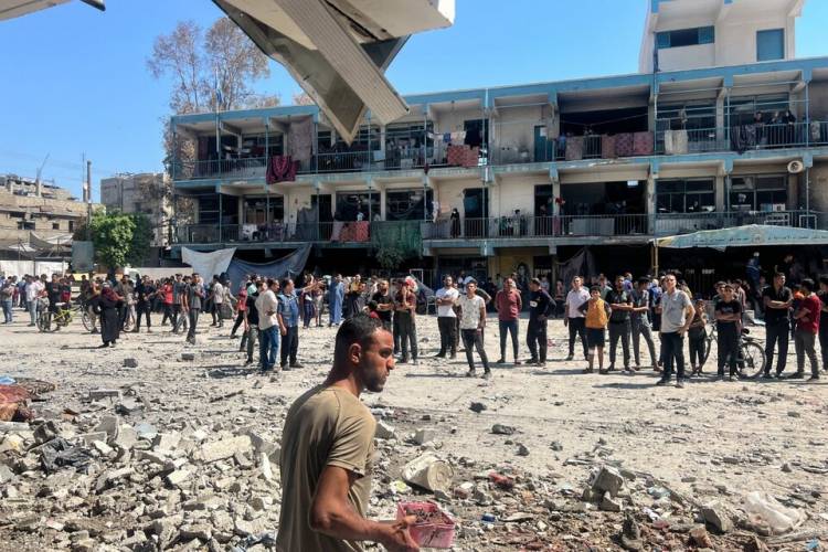 GAZA: AL MENOS 40 MUERTOS EN UN ATAQUE ISRAELÍ EN UN CAMPO DE REFUGIADOS