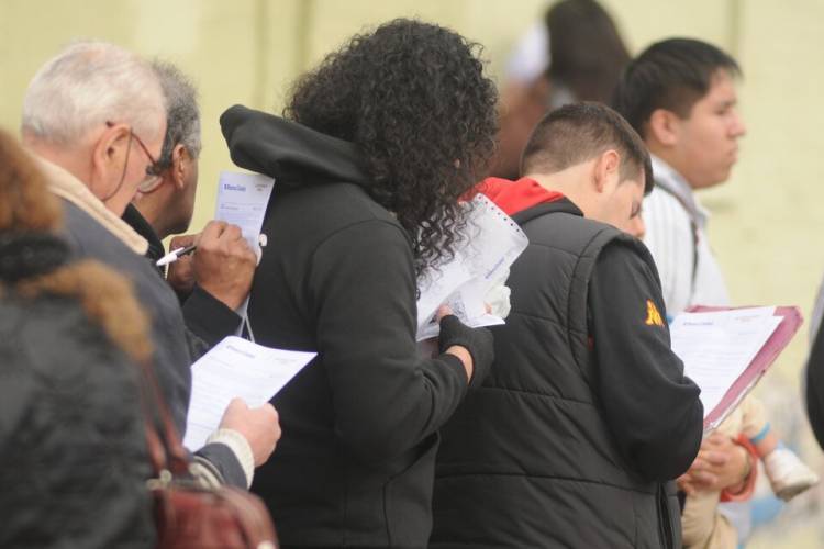 UNA PAUSA EN LA CAÍDA DEL SALARIO