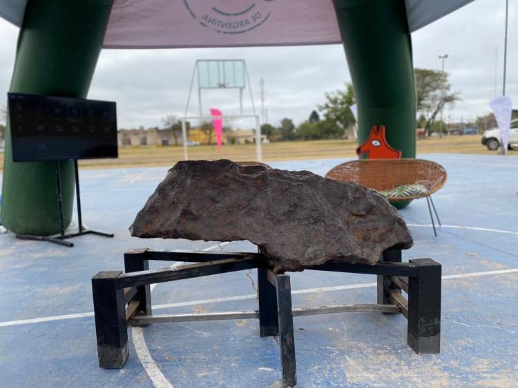 VUELTA A CASA DE LOS METEORITOS: UN PATRIMONIO CHAQUEÑO