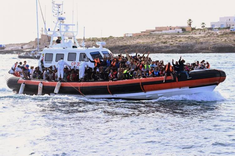 ITALIA: LAMPEDUSA ES EL PRINCIPAL DESTINO DE LOS MIGRANTES