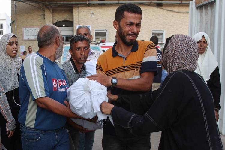 BOMBARDEARON UNA ESCUELA EN GAZA