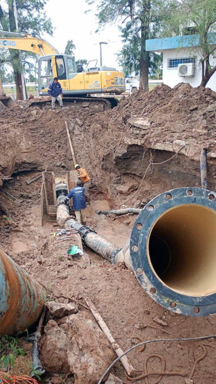 HISTÓRICO: SE REPARÓ EL PRIMER ACUEDUCTO, TRAMO SÁENZ PEÑA-VILLA ÁNGELA PARA AUMENTAR EL CAUDAL DE AGUA EN LA ZONA