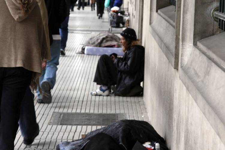 EL EFECTO DEL DESEMPLEO, PRECARIZACIÓN LABORAL Y BAJOS SALARIOS