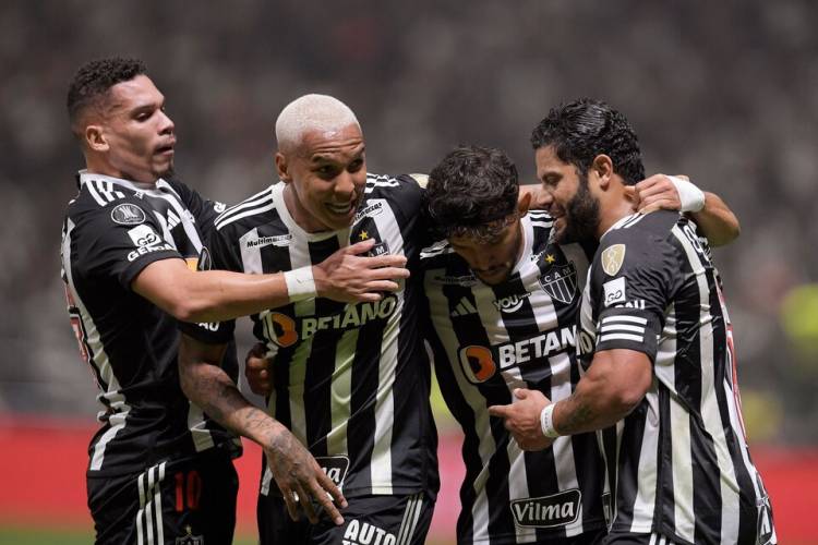 ATLÉTICO MINEIRO NO PERDONÓ A RIVER Y LO GOLEÓ EN BELO HORIZONTE