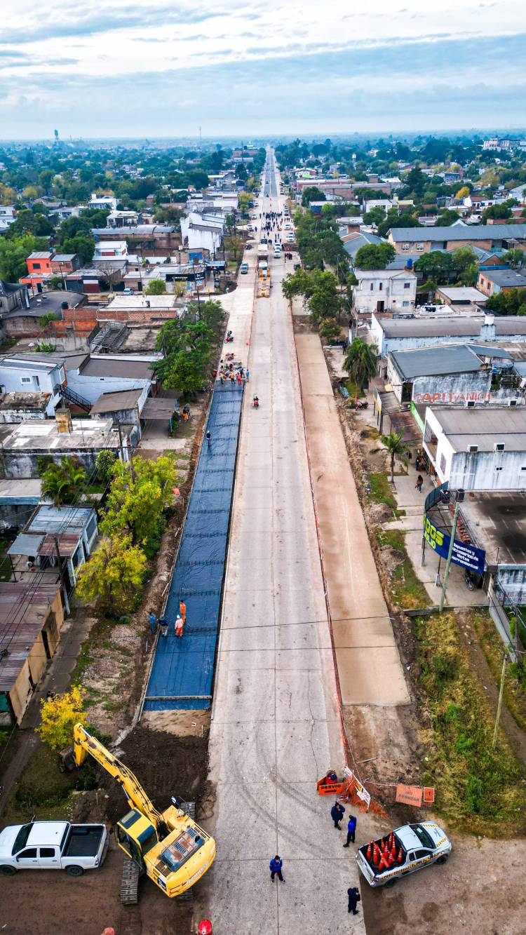 PLAN PROVINCIAL DE URBANIZACIÓN: EL GOBERNADOR ZDERO RECORRIÓ LAS OBRAS DE REPAVIMENTACIÓN DE LA AVENIDA 9 DE JULIO