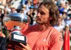 TSITSIPAS FESTEJÓ EN MONTECARLO Y REGRESA AL TOP TEN
