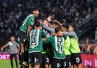 BANFIELD SE LO DIO VUELTA A GIMNASIA, QUE DESPIDIÓ A MADELÓN