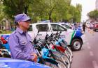 EL GOBERNADOR ZDERO ENTREGÓ PATRULLEROS Y MOTOS PARA COMISARÍAS DE RESISTENCIA Y EL INTERIOR