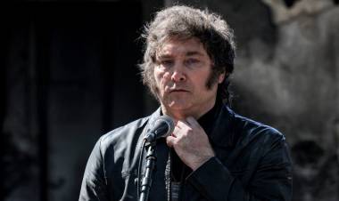 SIN LEY ÓMNIBUS, JAVIER MILEI ECHÓ  AL TITULAR DE LA ANSES Y LA SECRETARIA DE MINERÍA