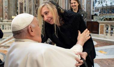 KARINA MILEI: NI JEFA NI HERMANA, "ESPOSA DEL PRESIDENTE"