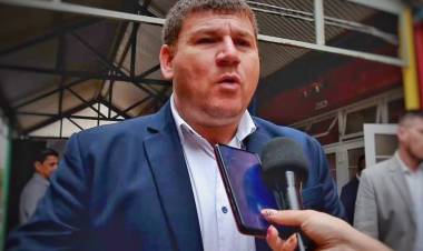 COLO LAZZARINI: “PÉREZ PONS CÓMPLICE Y TAN RESPONSABLE COMO CAPITANICH”