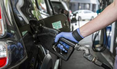 LAS NAFTAS VOLVERÁN A AUMENTAR EL VIERNES