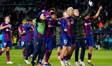 CHAMPIONS LEAGUE: BARCELONA BATIÓ A NAPOLI Y PASÓ DE RONDA 