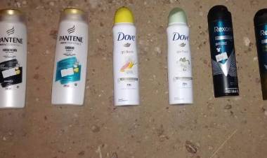 VILLA ÁNGELA: ROBO VARIOS ELEMENTOS DE HIGIENE PERO LA POLICÍA LO DETUVO 