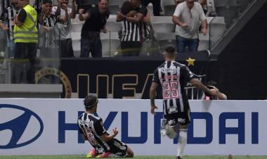 ROSARIO CENTRAL NO PUDO SOSTENER EL EMPATE Y FUE SUPERADO POR ATLÉTICO MINEIRO