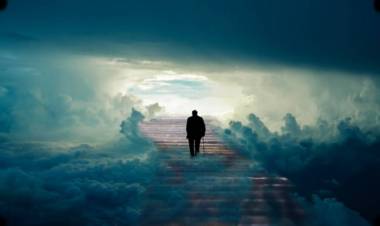 EXPERIENCIAS CERCANAS A LA MUERTE REVELAN AL DIOS DE LA BIBLIA