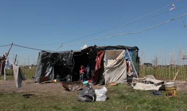 LA LÍNEA DE POBREZA SIGUE DEL CERCA A LA INFLACIÓN