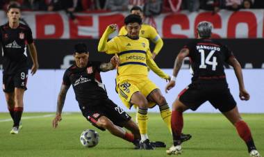 COPA DE LA LIGA: ESTUDIANTES SUPERÓ A BOCA Y COMPLICÓ SUS CHANCES