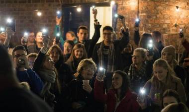 JÓVENES QUE ABANDONAN LA IGLESIA