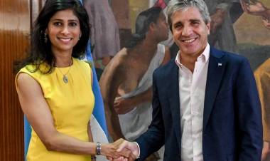 CAPUTO CULPÓ A LOS ARGENTINOS POR LA INFLACIÓN