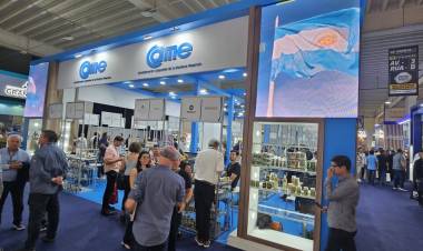 CURITIBA, LA NUEVA MECA DE LAS PYMES ARGENTINAS ANTE LA CAÍDA DEL CONSUMO