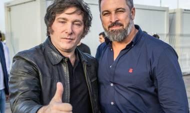 UN NUEVO VIAJE PERSONAL DISFRAZADO DE VISITA DE ESTADO