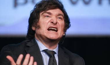 ¿QUIÉN ESTÁ A LA DERECHA DE MILEI?