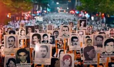 URUGUAY: MASIVA MARCHA DEL SILENCIO EN MEMORIA DE LOS DESAPARECIDOS