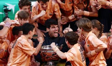 CARLOS ALCARAZ, EL NIÑO QUE JUEGA DISTINTO Y CUMPLIÓ UN VIEJO ANHELO EN ROLAND GARROS