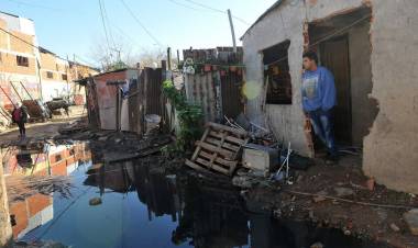 ACORRALADOS POR LOS AUMENTOS