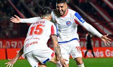 EL TRIUNFO DE ARGENTINOS HUNDIÓ MÁS A CENTRAL CÓRDOBA 