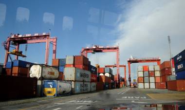 MENOS RESTRICCIONES PARA EXPORTAR