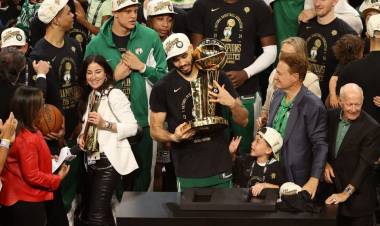 FINALES DE LA NBA: BOSTON CELTICS DERROTÓ A DALLAS MAVERICKS Y LOGRÓ SU 18° ANILLO