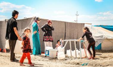 EL MUNDO SE MALACOSTUMBRA A SUS REFUGIADOS