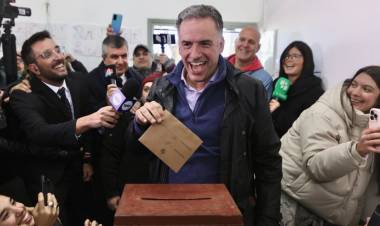 URUGUAY: YAMANDÚ ORSI GANÓ LA INTERNA DEL FRENTE AMPLIO Y SERÁ CANDIDATO A PRESIDENTE