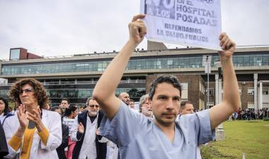 CON DESPIDOS MASIVOS, EL GOBIERNO AVANZA EN EL DESGUACE DEL HOSPITAL POSADAS