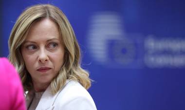 ITALIA: MELONI CAMBIA EL NOMBRE DE UN AEROPUERTO POR EL DE SILVIO BERLUSCONI