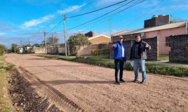 VILLA ÁNGELA AVANZA CON LA REPARACIÓN DE CALLES EN EL BARRIO 159