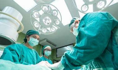 TRES PERSONAS RENUNCIAN A LA EUTANASIA TRAS NEUROCIRUGÍA PARA SU DOLOR