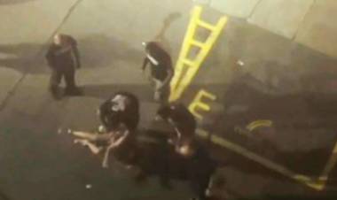 ITALIA: PIDEN DISOLVER A LOS GRUPOS NEOFASCISTAS TRAS LA AGRESIÓN A UN PERIODISTA