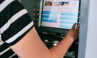 CLÁUSULA GATILLO Y AUMENTO A LA POLICÍA: LOS ACTIVOS COBRARÁN CON EL SUELDO Y LOS PASIVOS, EL LUNES 5 DE AGOSTO