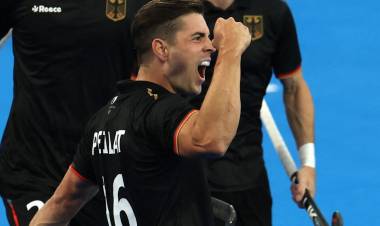 GONZALO PEILLAT, UN ANTIMARADONA COMO MILEI QUE AHORA USA EL INGENIO POPULAR DEL DIEZ