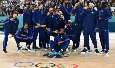 ESTADOS UNIDOS GANÓ EL ORO EN BÁSQUET GRACIAS A LAS MANOS MÁGICAS DE CURRY