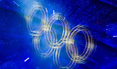 UN CIERRE QUE PASÓ DE LA ELEGANCIA FRANCESA AL SHOW BUISNESS HOLLYWOODENSE