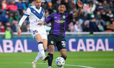 LIGA PROFESIONAL: BANFIELD FRUSTRÓ A VÉLEZ EN SU ESCALADA A LA CIMA 